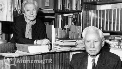 Benim gibi inan, yoksa Tanrı seni lanetler