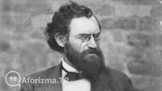 Talih bir aynaya benzer, ona asık suratla bakarsan sözü