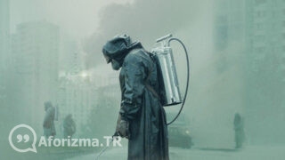 Söylediğimiz her yalanla gerçeğe borçlanırız sözü