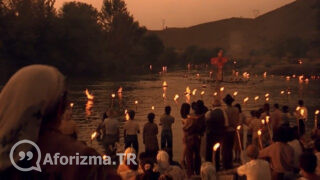 Kendime yalan söylemeye başladığımdan beri kimseye inanmıyorum videosu