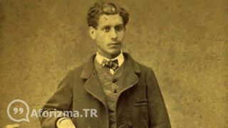 Eğer yeterince hırsızlık yaparsan, çaldığın paralarla seni aziz ilan edecek sözü