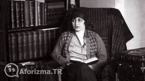 İnsanlar birbirlerine inandıkları şeyle bağlanıyorlar