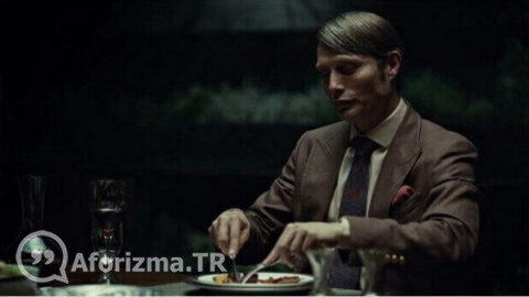 Tanıdığın şeytan tanımadığın dosttan