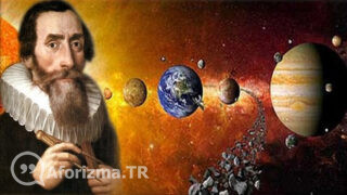 Zeki bir insanın en sert eleştirisini, kitlelerin şuursuz takdirine tercih ederim sözü