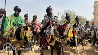 Küçük üzüntüler konuşurlar sözü