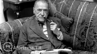 İyiliği tabii olarak, gelişigüzel, tıpkı sözü